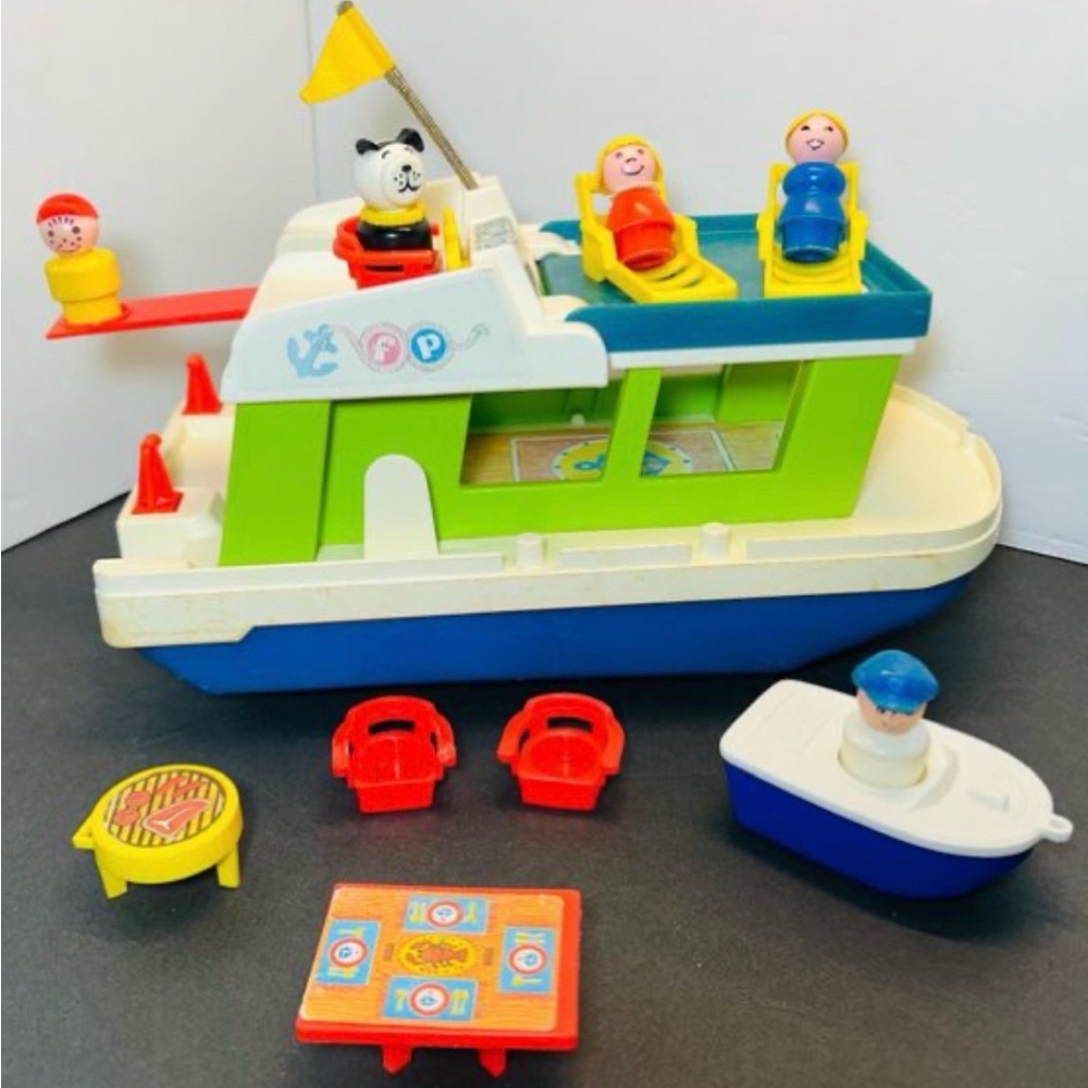 FISHER-PRICE - LITTLE PEOPLE PLAY FAMILY HAPPY HOUSEBOAT - VINTAGE 1972